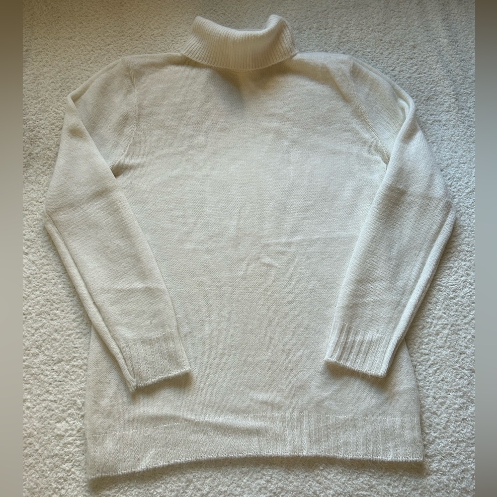 Elegant Cream Turtleneck Sweater